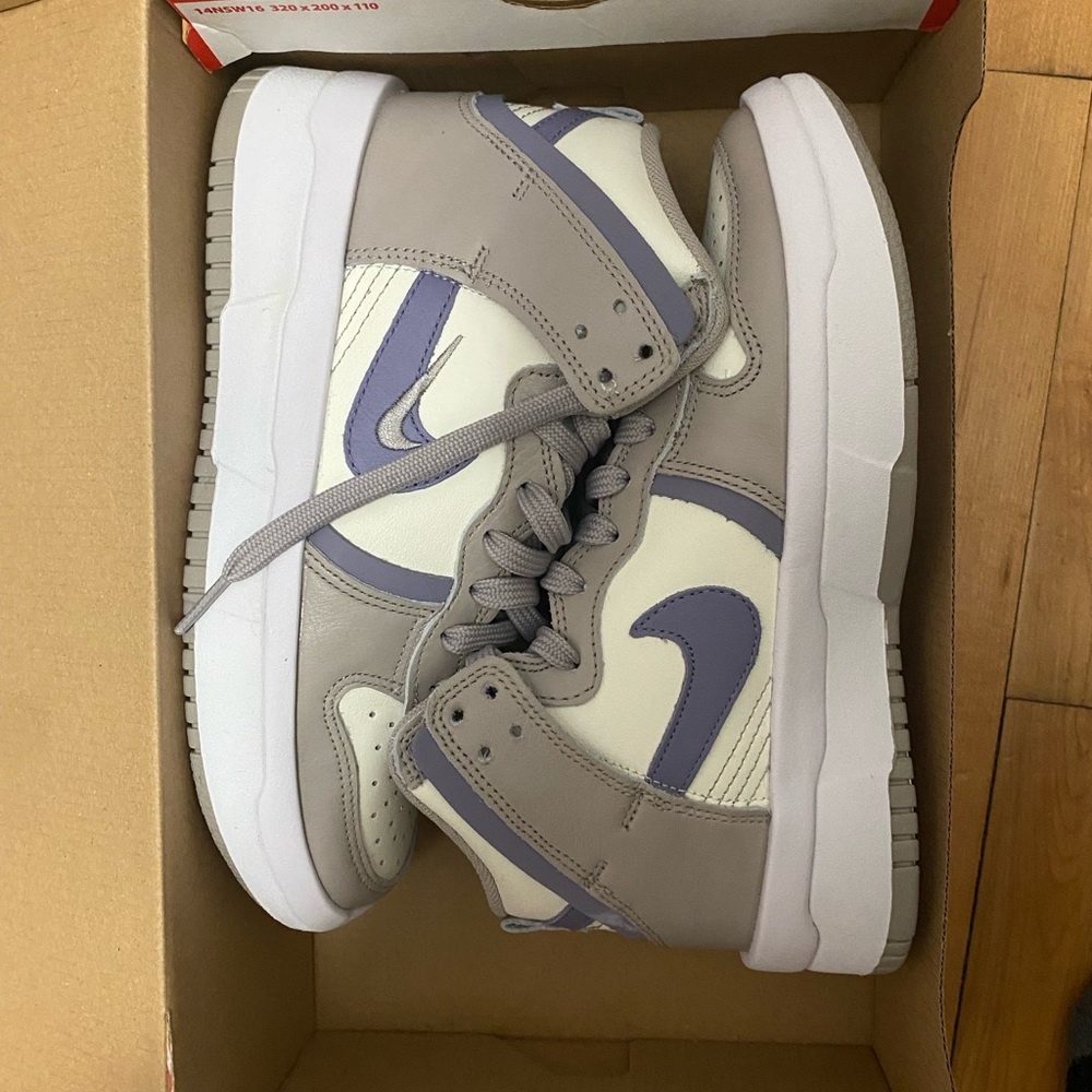 WMNS Nike Dunk High Up